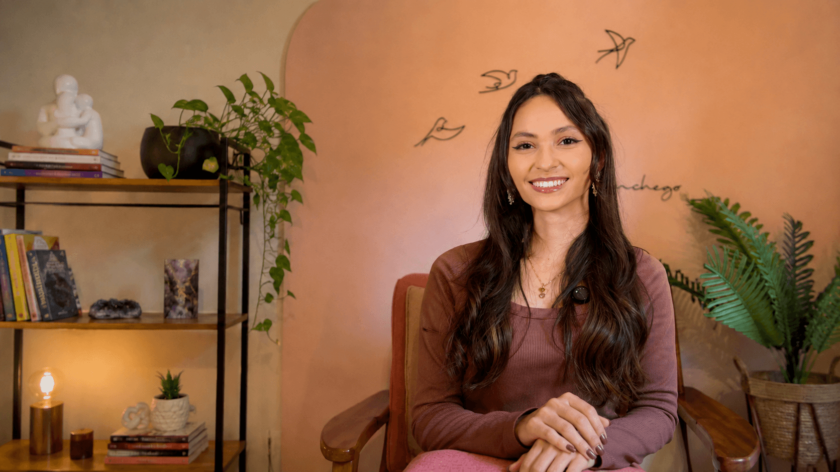 Beatriz Lopes, psicóloga, em ambiente de consultório